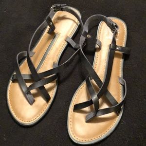 New Directions size 8 sandal